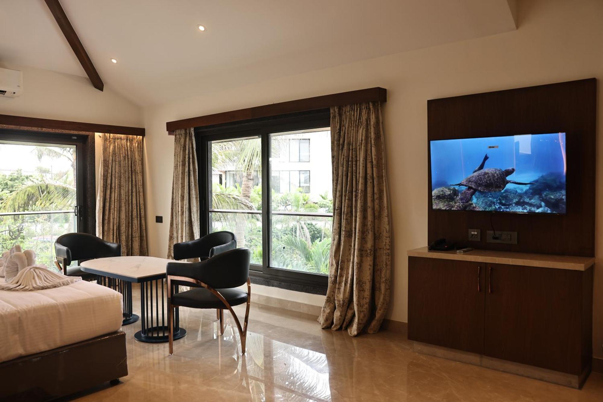 Mstays Ecr By Mirabilis Hotel Chennai Exterior foto