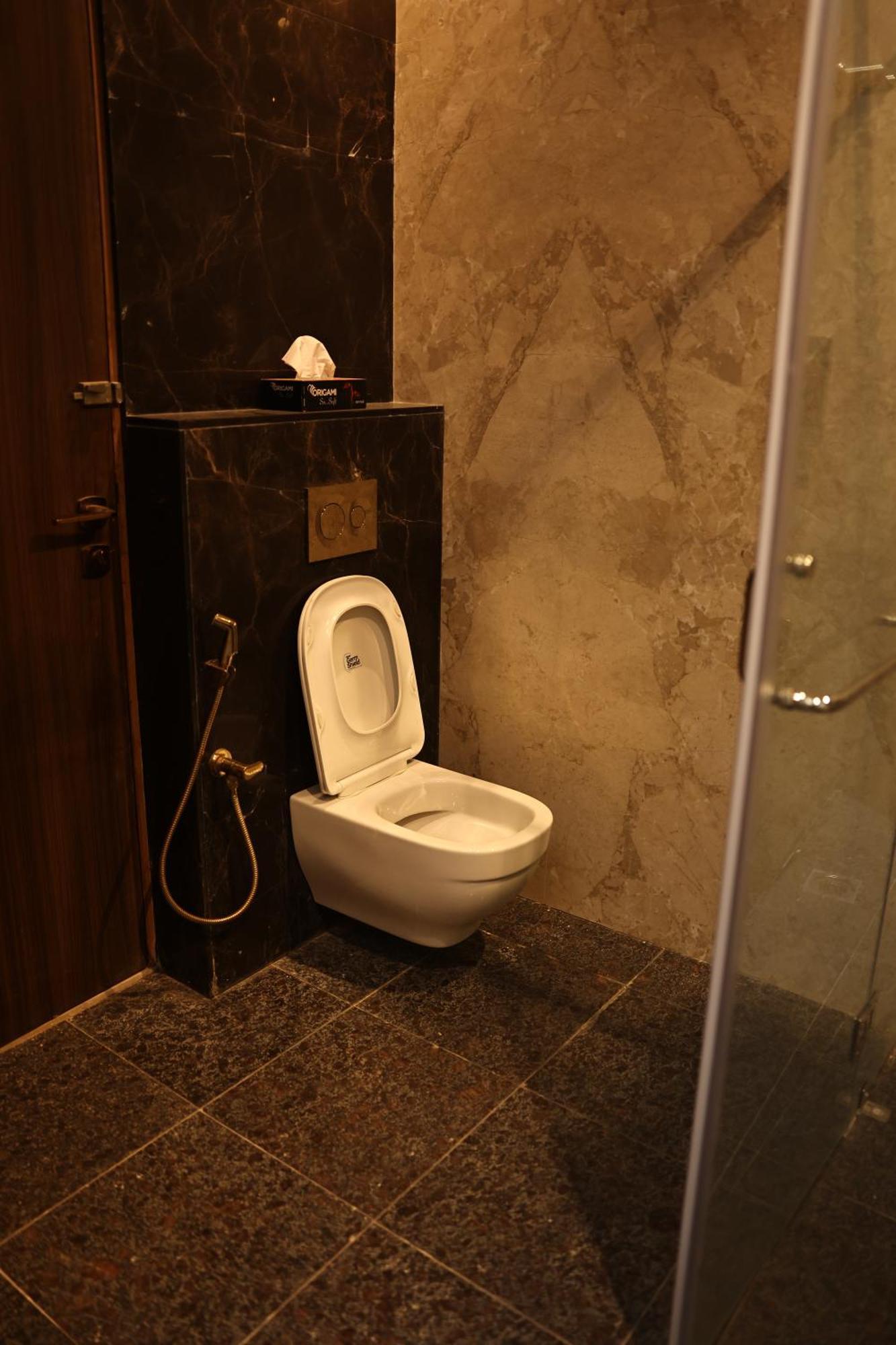 Mstays Ecr By Mirabilis Hotel Chennai Exterior foto