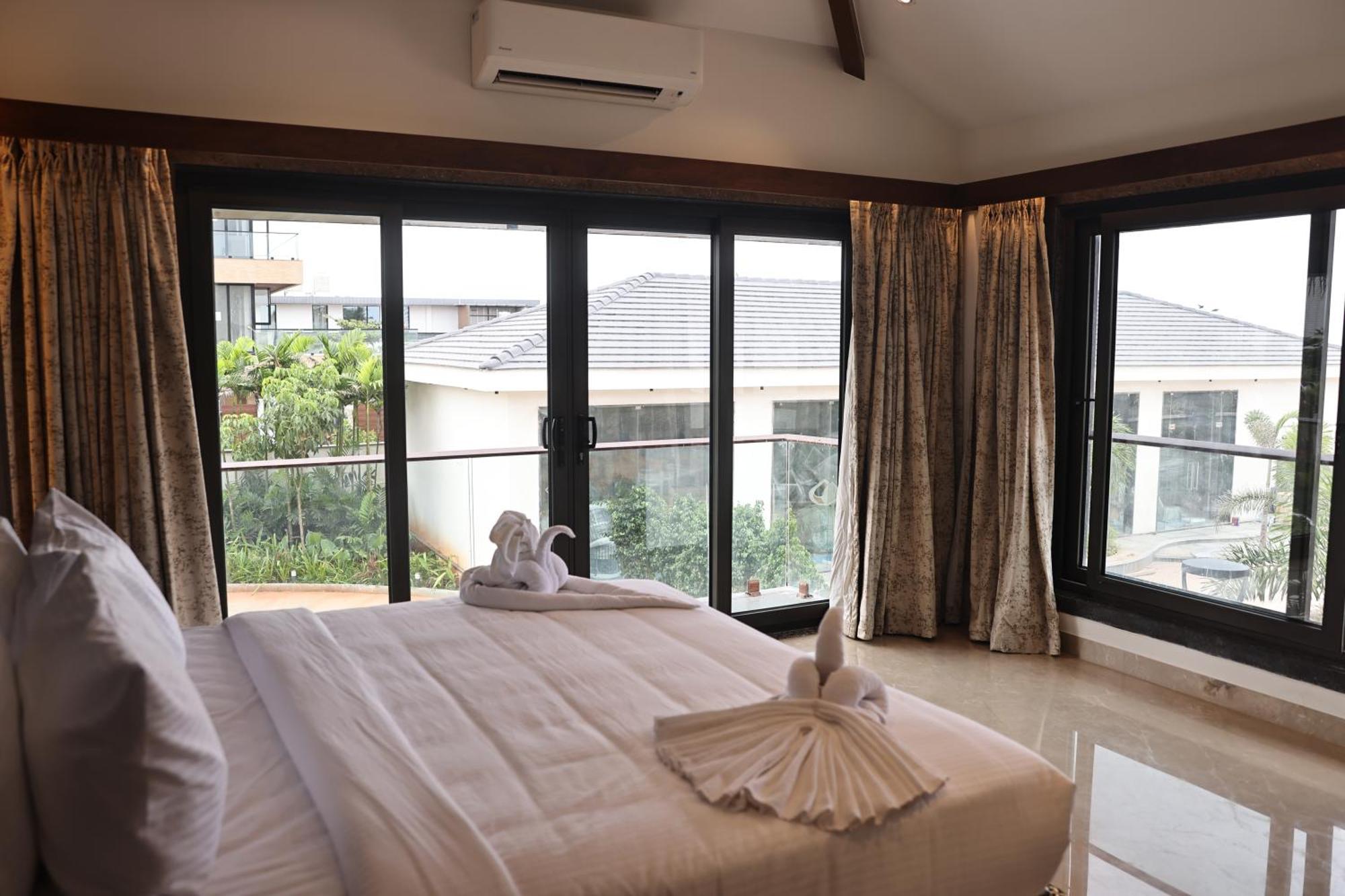 Mstays Ecr By Mirabilis Hotel Chennai Exterior foto